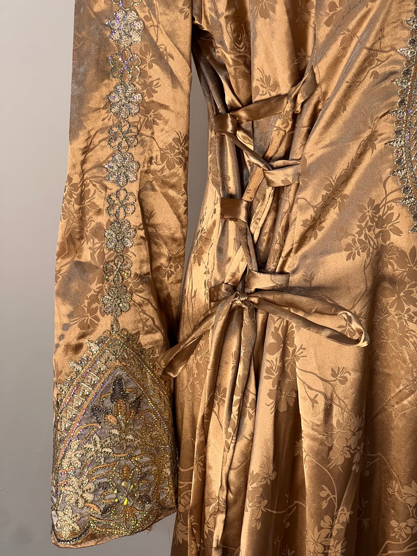 Italian Silk Corset Makhawar